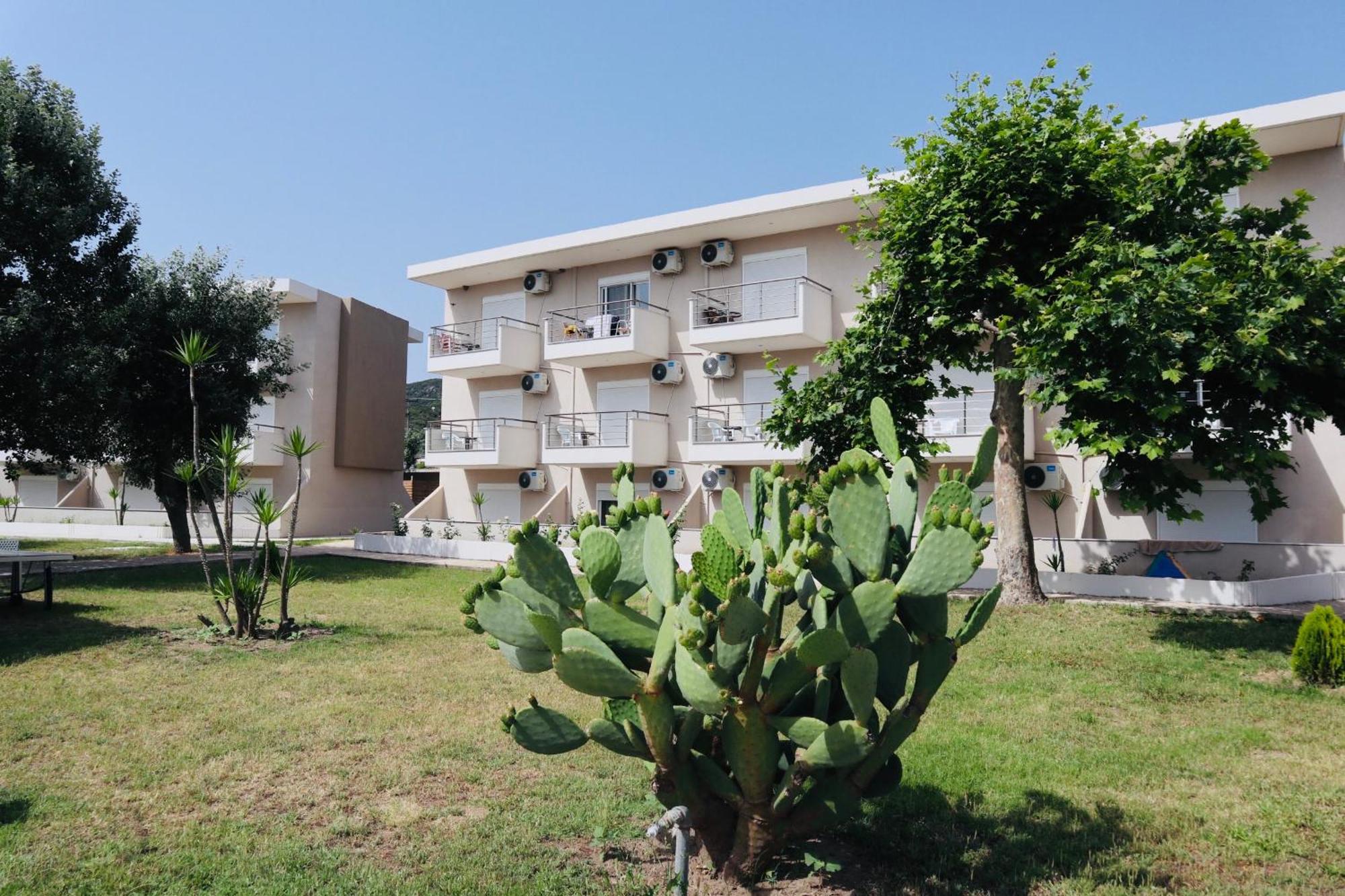 Hotel Sarti Beach Exterior photo